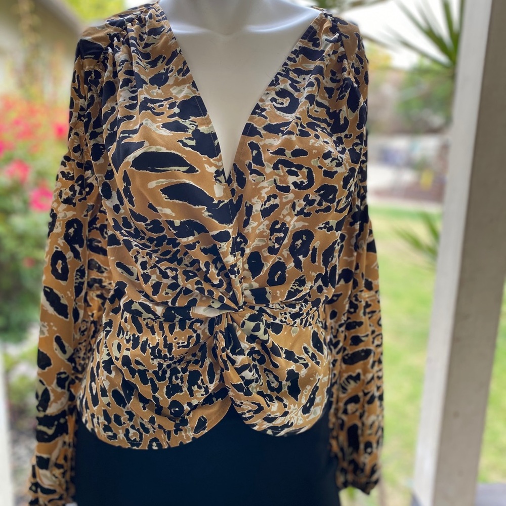 Topshop Twist Front Long Sleeve Top⭐️NWT⭐️ - Picture 5 of 13